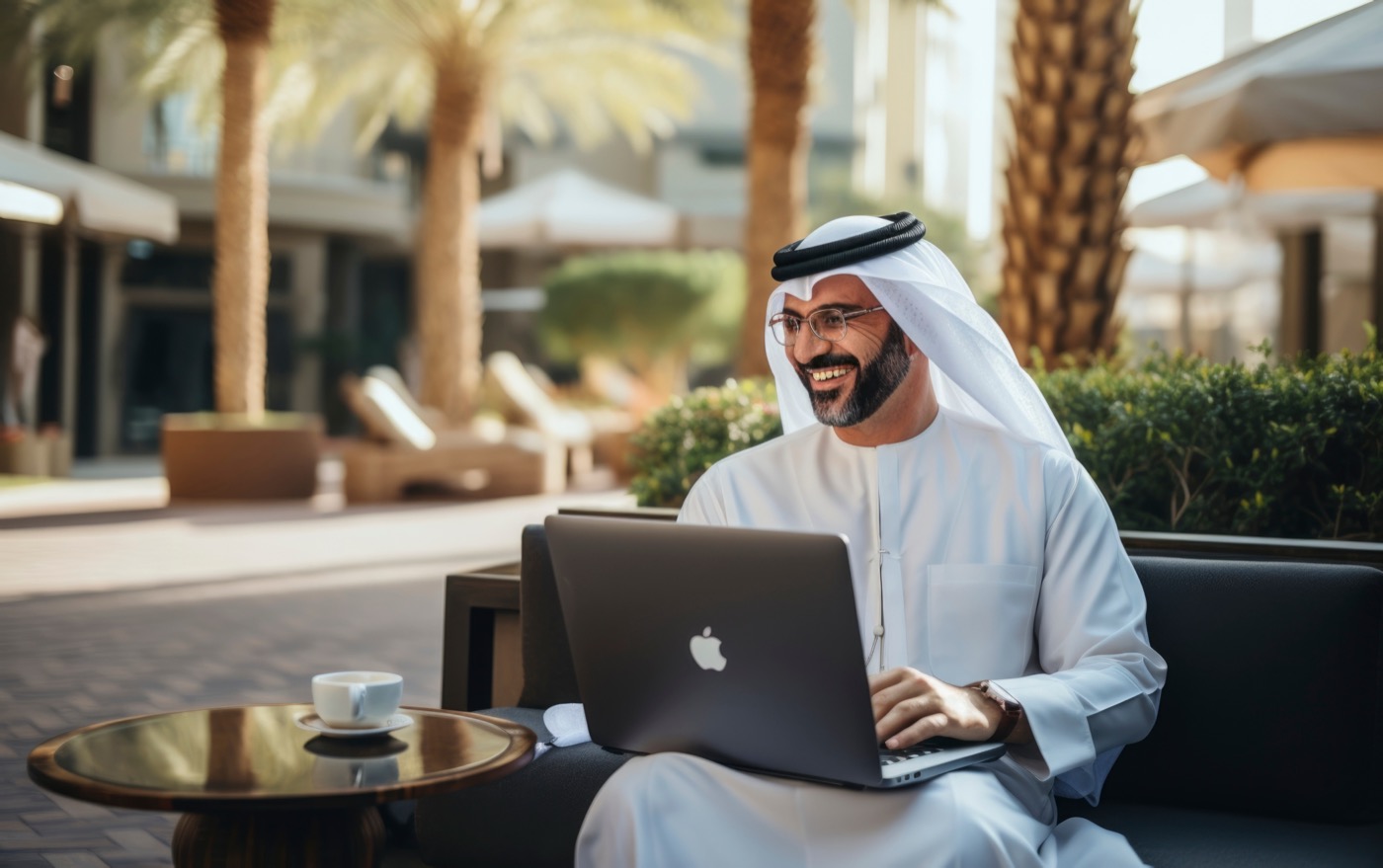 Visa consultant assisting a traveller in Dubai